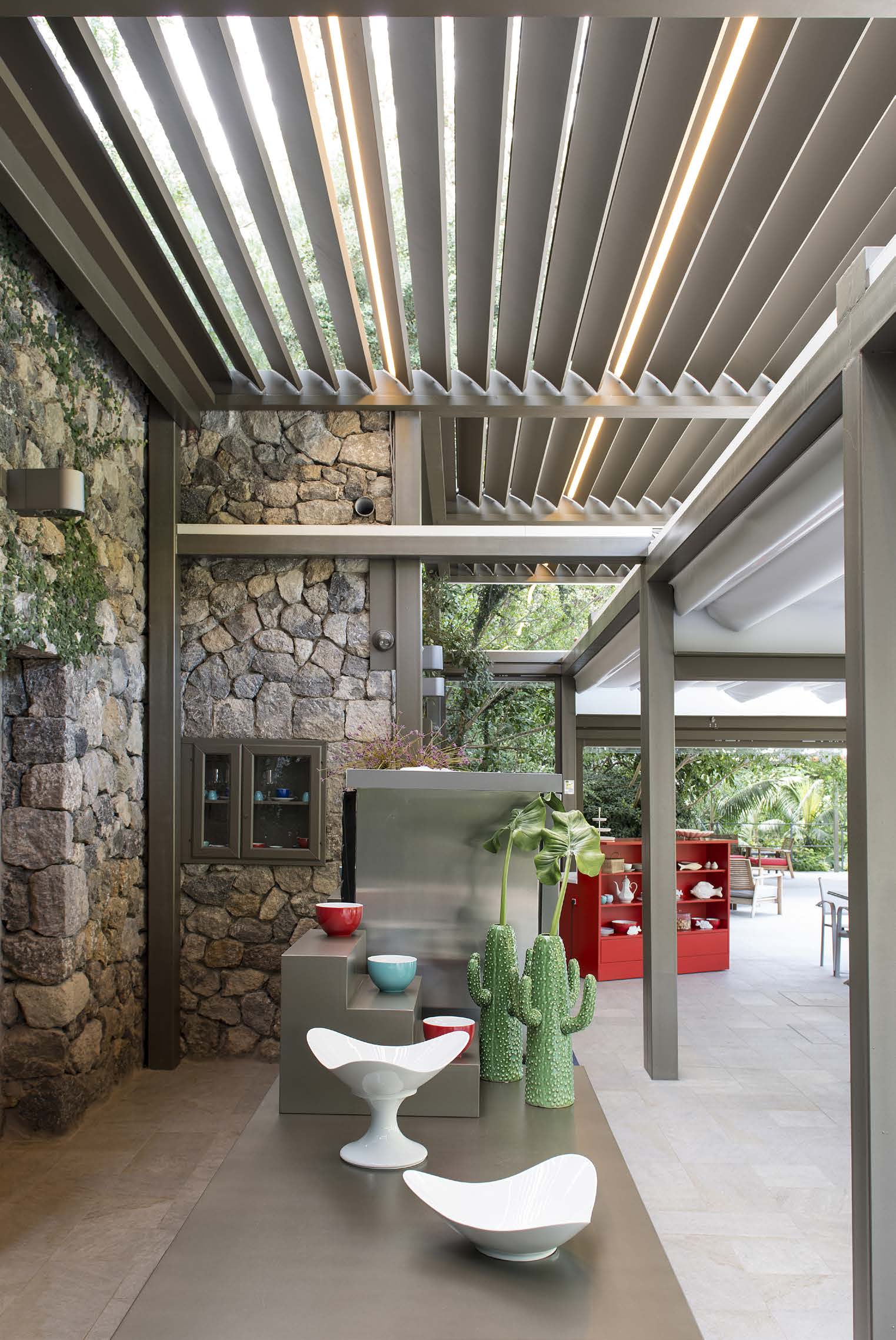 Sarasota Louvered Roofs, Motorized Porch & Patio Covers, Naples FL