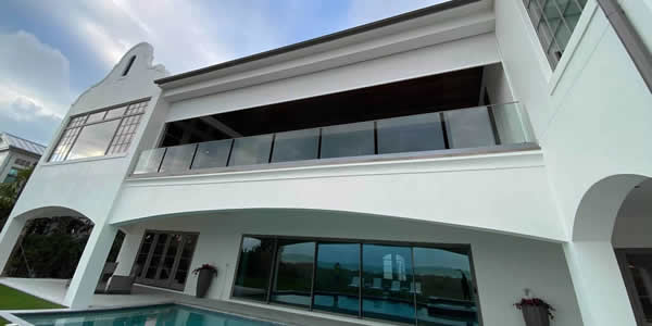 Oversize outdoor patio shades, screens - Sarasota, FL